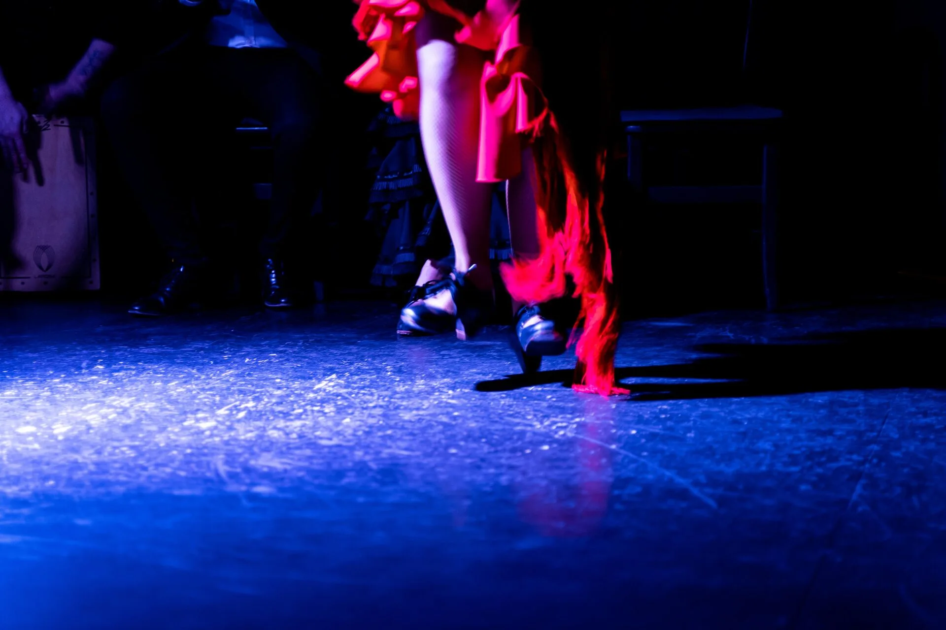 Full ensemble on stage at Cardamomo tablao